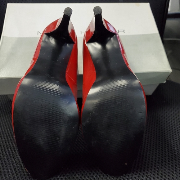 Shoes - Picture 3 of 4